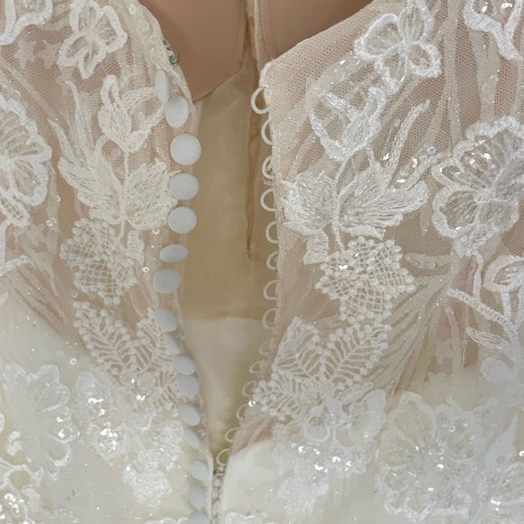 Serene Ame Bridal Wedding Dress - Vera street Size 10 - Picture 10 of 14